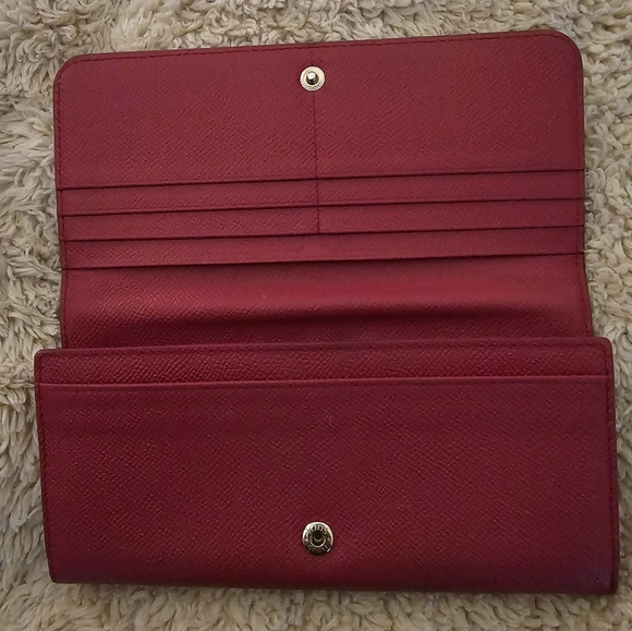 TOD’S Long Flap Continental wallet in Deep Pink. Made in Italy. - Picture 6 of 14